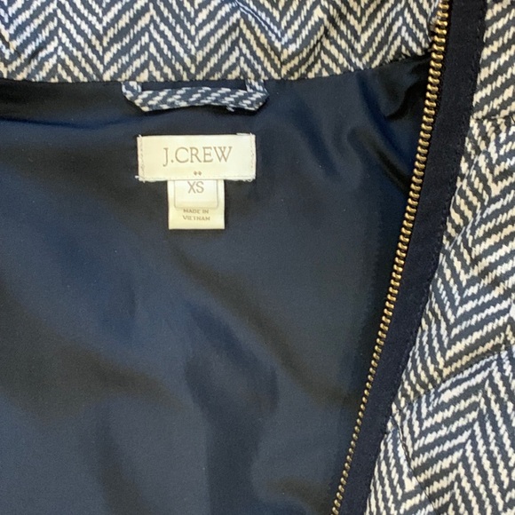 JCrew Herringbone puff vest - Picture 4 of 4